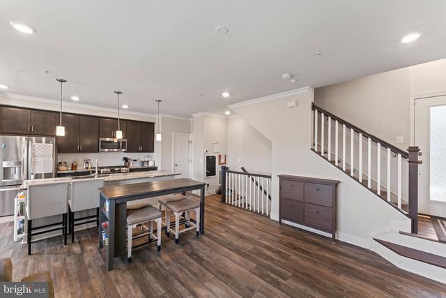 1330 RAIL STOP DR, Woodbridge, VA 22191