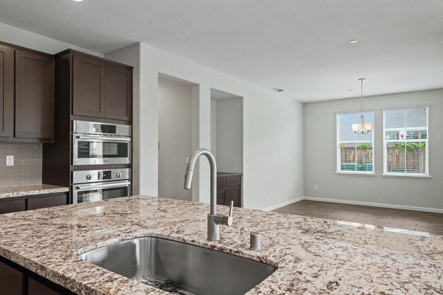 2584 Lombardy Ct, Lodi, CA 95242