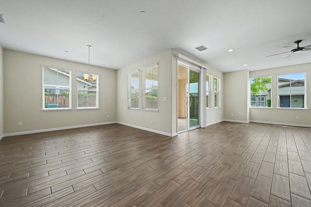 2584 Lombardy Ct, Lodi, CA 95242