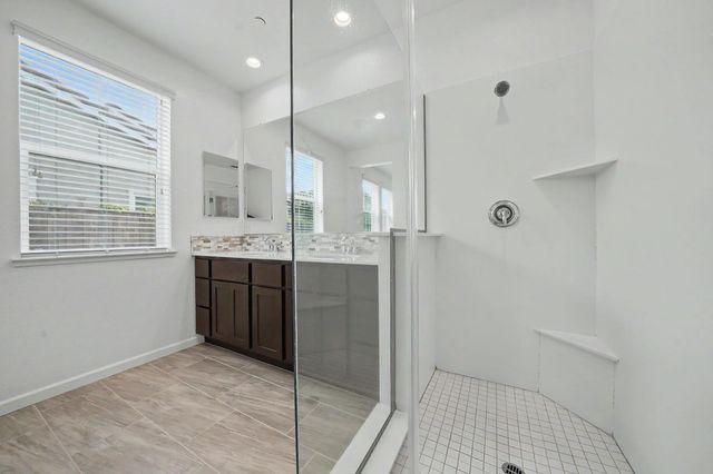 2584 Lombardy Ct, Lodi, CA 95242