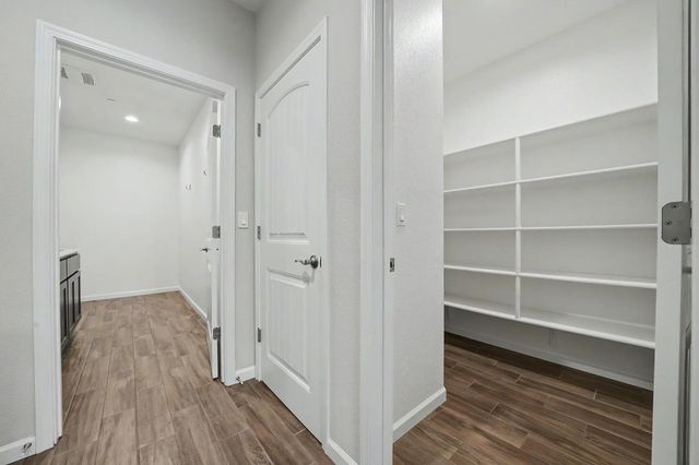 2584 Lombardy Ct, Lodi, CA 95242