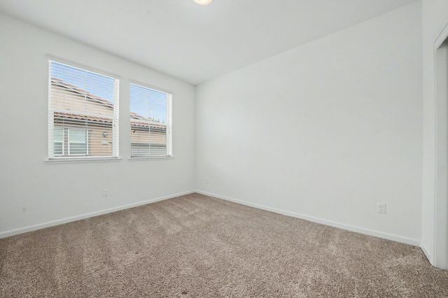 2584 Lombardy Ct, Lodi, CA 95242
