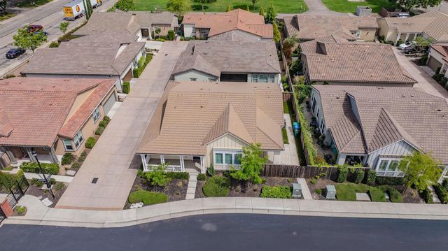 2584 Lombardy Ct, Lodi, CA 95242