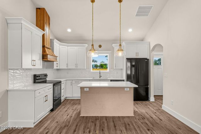 7741 Calhoun Avenue, Panama City, FL 32409