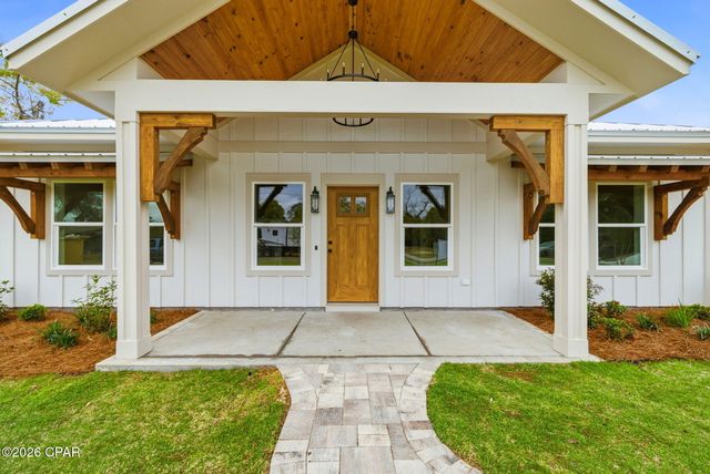 7741 Calhoun Avenue, Panama City, FL 32409