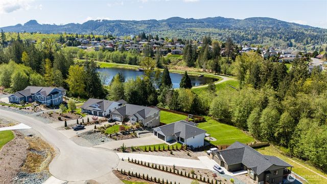 24026 Dolphin Lane, Mount Vernon, WA 98274