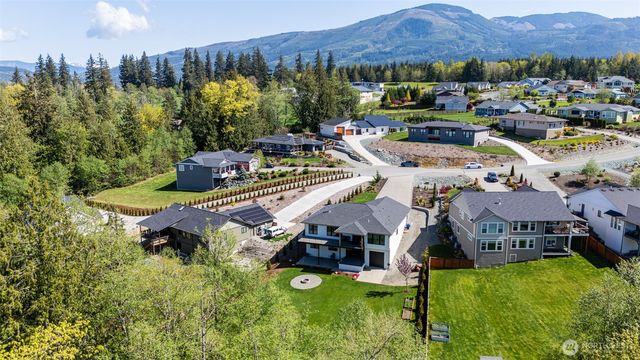24026 Dolphin Lane, Mount Vernon, WA 98274