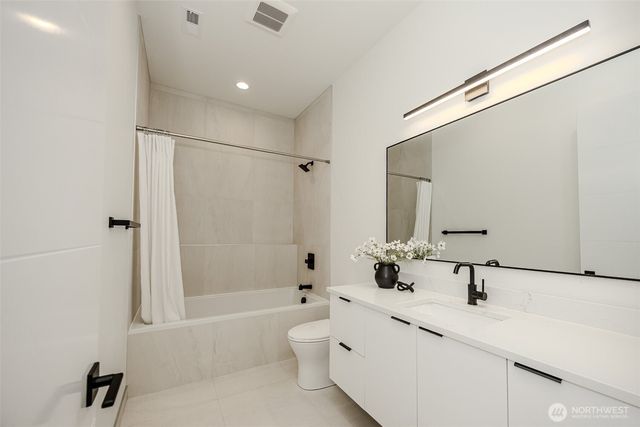 24026 Dolphin Lane, Mount Vernon, WA 98274