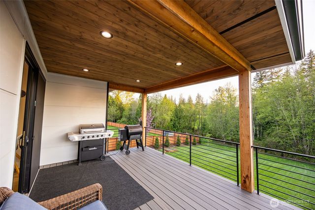 24026 Dolphin Lane, Mount Vernon, WA 98274