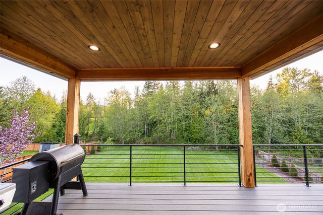 24026 Dolphin Lane, Mount Vernon, WA 98274