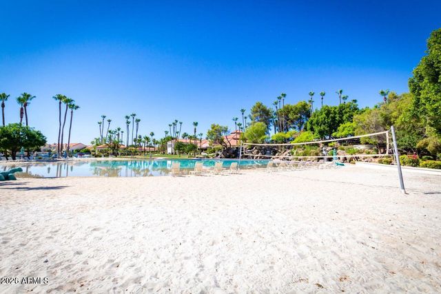 1527 E BEACON Drive, Gilbert, AZ 85234