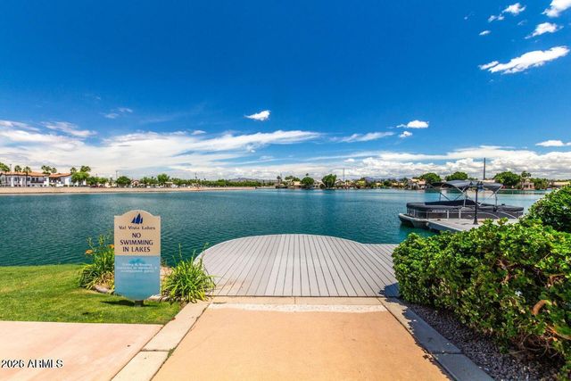 1527 E BEACON Drive, Gilbert, AZ 85234