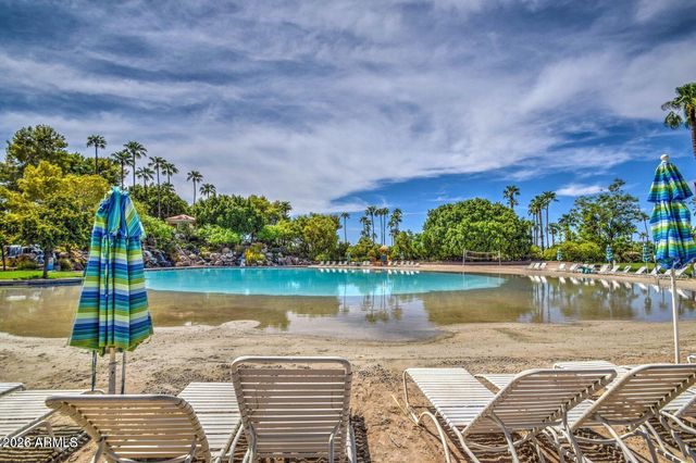 1527 E BEACON Drive, Gilbert, AZ 85234