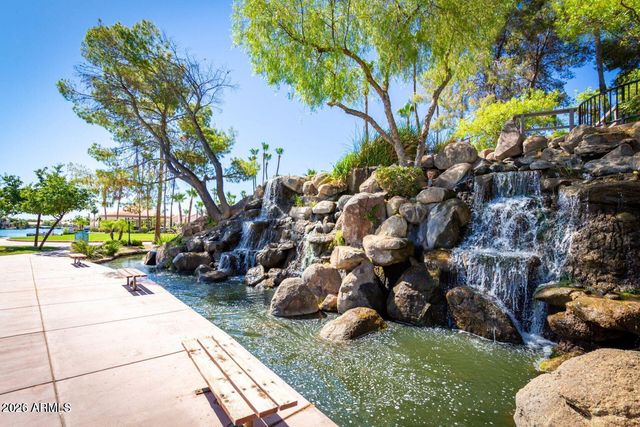 1527 E BEACON Drive, Gilbert, AZ 85234