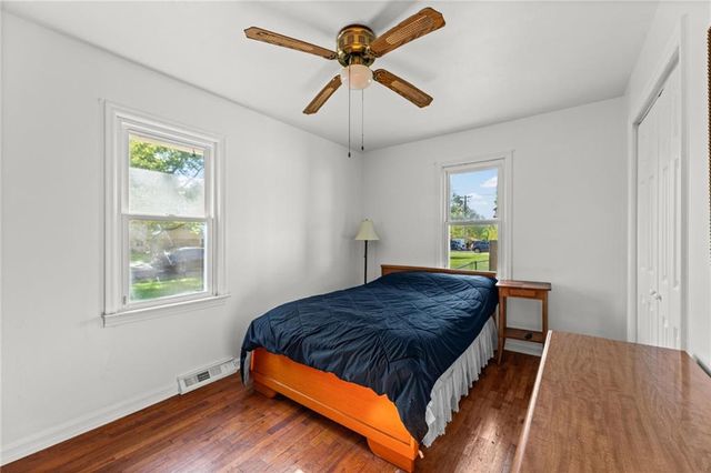 401 S Madison Street, Spring Hill, KS 66083