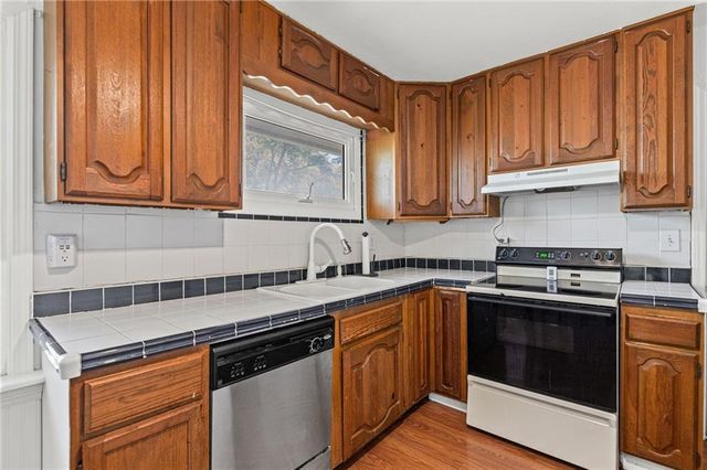 401 S Madison Street, Spring Hill, KS 66083