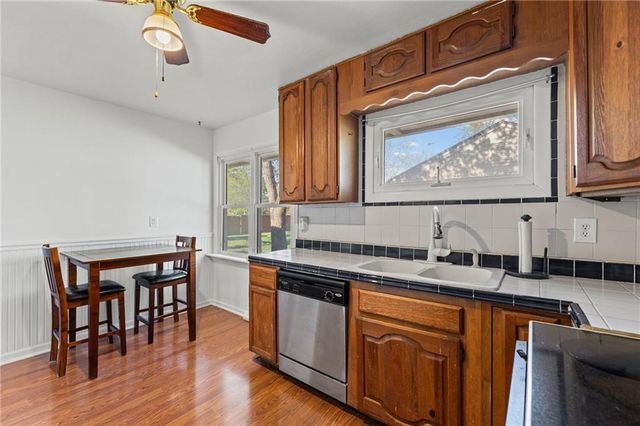 401 S Madison Street, Spring Hill, KS 66083