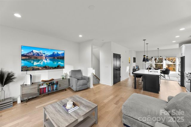 2703 Parkway Avenue, Charlotte, NC 28208