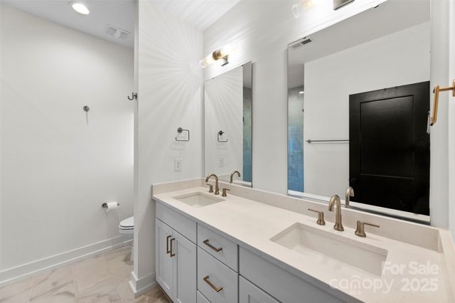 2703 Parkway Avenue, Charlotte, NC 28208