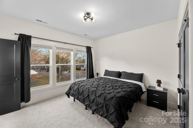 2703 Parkway Avenue, Charlotte, NC 28208