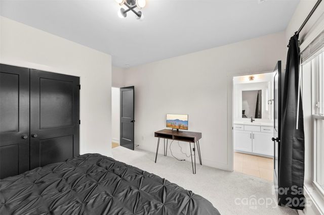 2703 Parkway Avenue, Charlotte, NC 28208