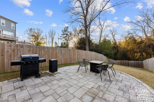 2703 Parkway Avenue, Charlotte, NC 28208