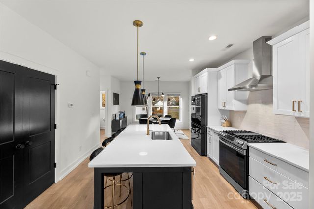 2703 Parkway Avenue, Charlotte, NC 28208