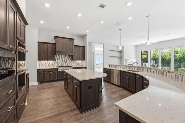 4715 Lake Crest Drive, Fulshear, TX 77441