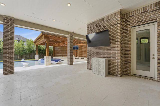 4715 Lake Crest Drive, Fulshear, TX 77441