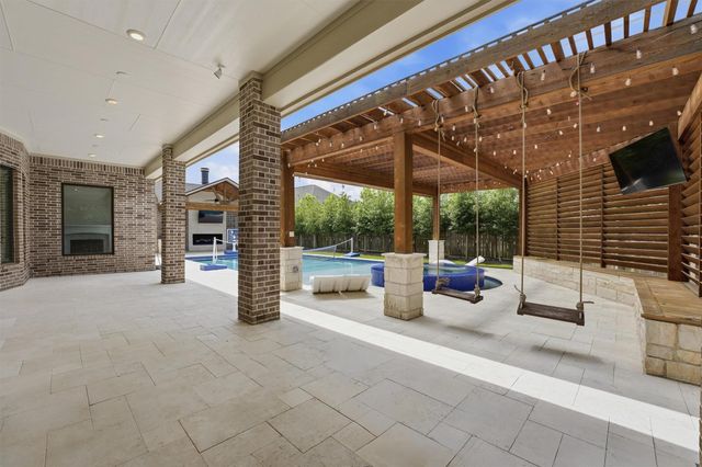 4715 Lake Crest Drive, Fulshear, TX 77441