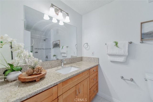 44 Fallbrook, Irvine, CA 92604