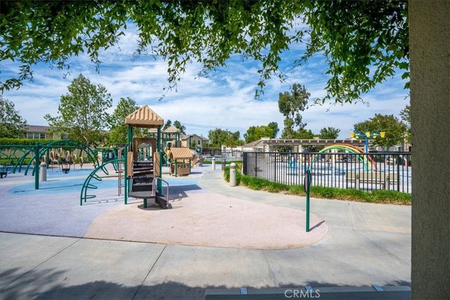 44 Fallbrook, Irvine, CA 92604