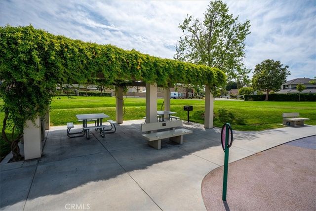44 Fallbrook, Irvine, CA 92604