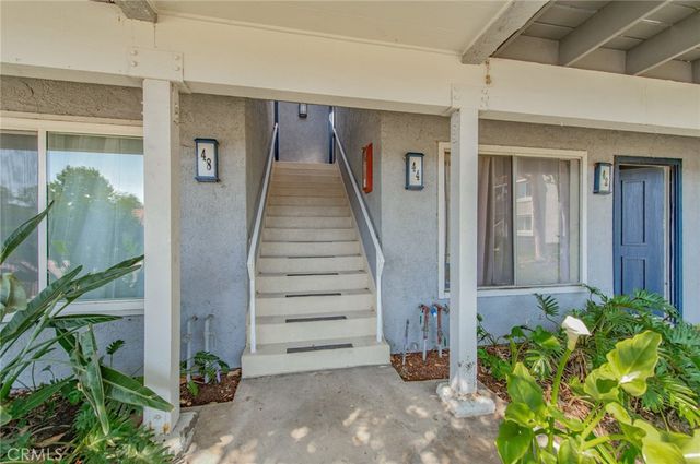 44 Fallbrook, Irvine, CA 92604