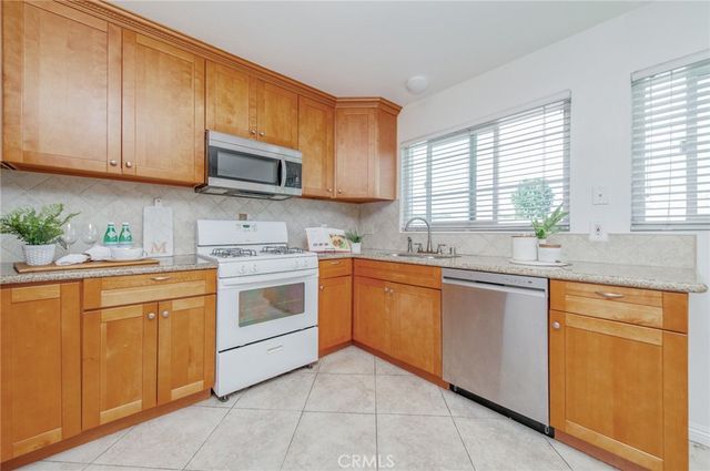 44 Fallbrook, Irvine, CA 92604