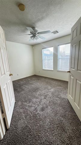 5018 Woodland Meadows Lane, Humble, TX 77346