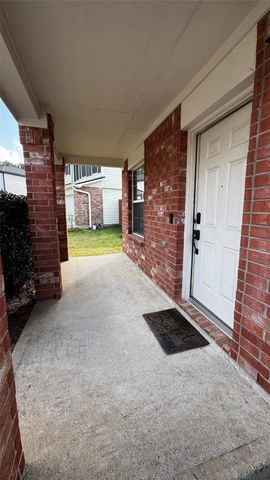 5018 Woodland Meadows Lane, Humble, TX 77346