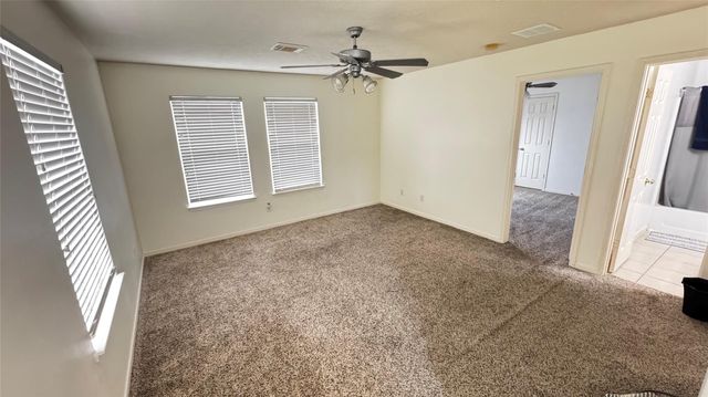 5018 Woodland Meadows Lane, Humble, TX 77346