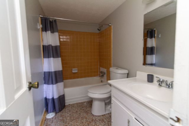 6440 Woodstone Terrace, Morrow, GA 30260