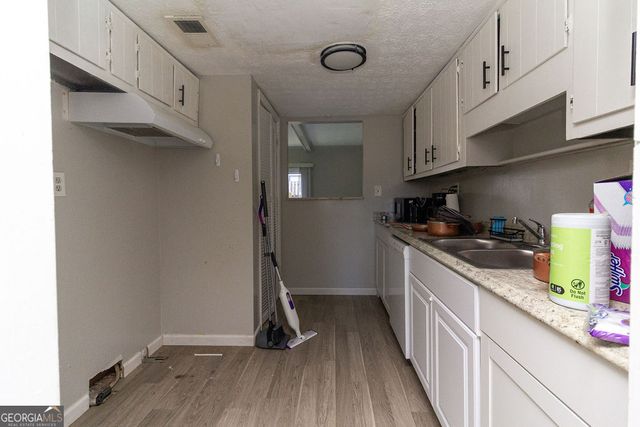 6440 Woodstone Terrace, Morrow, GA 30260