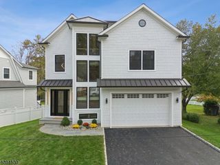 15 Lake Rd, Chatham Twp., NJ 07928