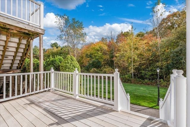 319 Hampton Way 319, Abington, MA 02351