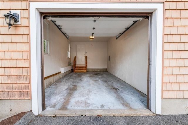 319 Hampton Way 319, Abington, MA 02351