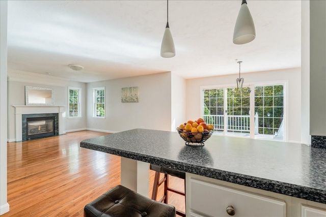 319 Hampton Way 319, Abington, MA 02351