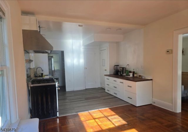 401 Conrad Rd, Englewood City, NJ 07631