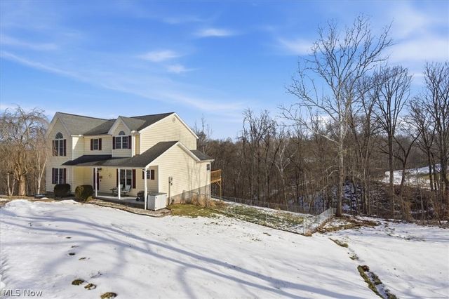 1818 New England Ridge Road, Washington, WV 26181