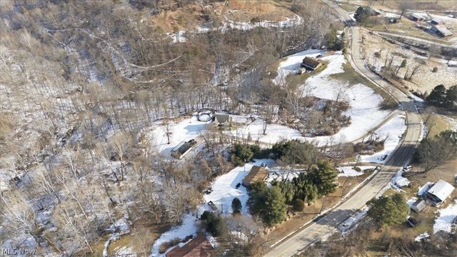 1818 New England Ridge Road, Washington, WV 26181