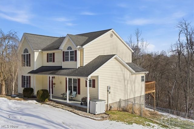 1818 New England Ridge Road, Washington, WV 26181