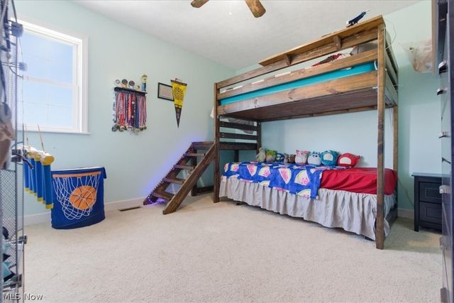 1818 New England Ridge Road, Washington, WV 26181