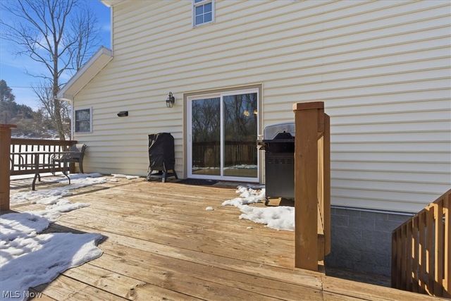 1818 New England Ridge Road, Washington, WV 26181